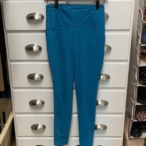 Lululemon leggings size 6